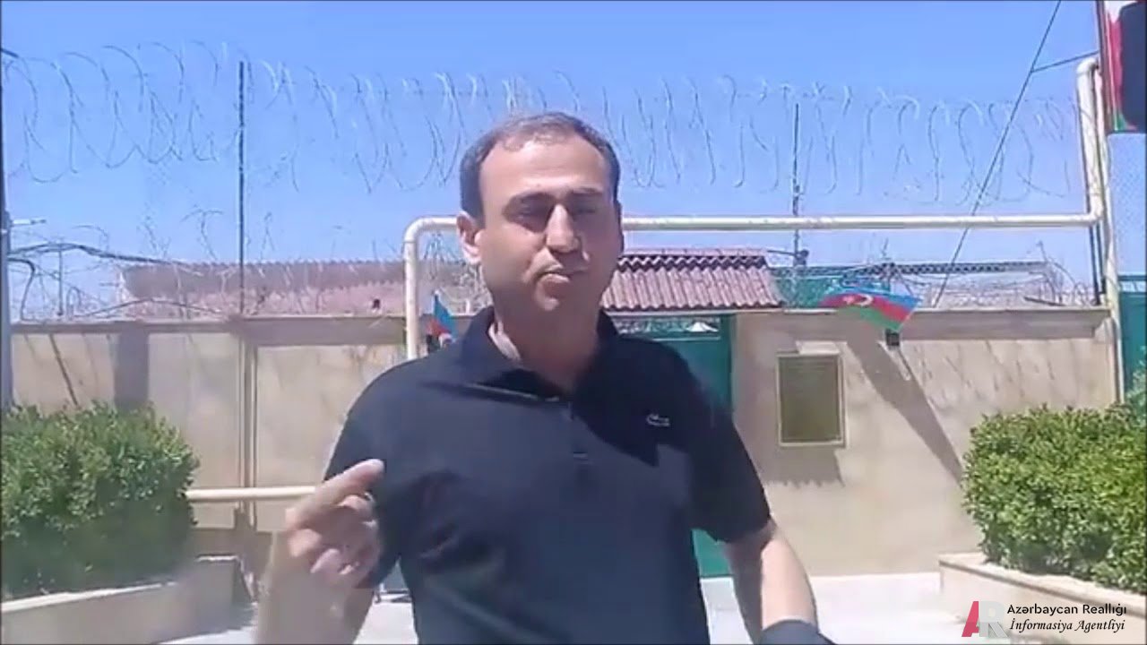 Şəhid ailələrinin problemin işıqlandıran jurnalistə 30 sutka həbs verildi.