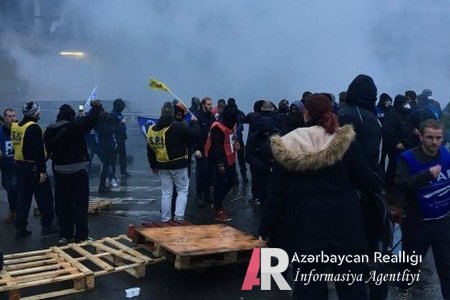 Paris od içində - Futbol çempionatı 6 ay müddətinə təxirə salındı