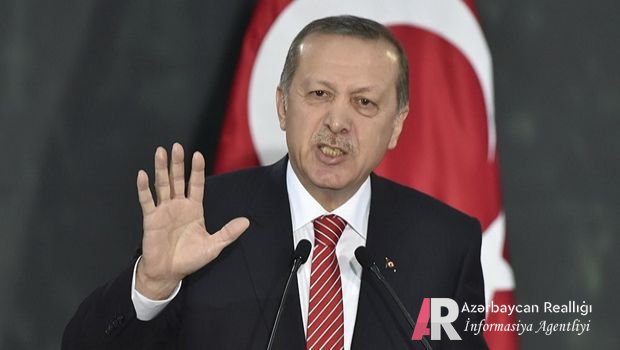 Ərdoğan Fransa polisi barədə danışdı: "Bizim polisimizə lağ edənlərin polisi indi görün nələr edir? Bizim polisimiz mərhəmətlidir".