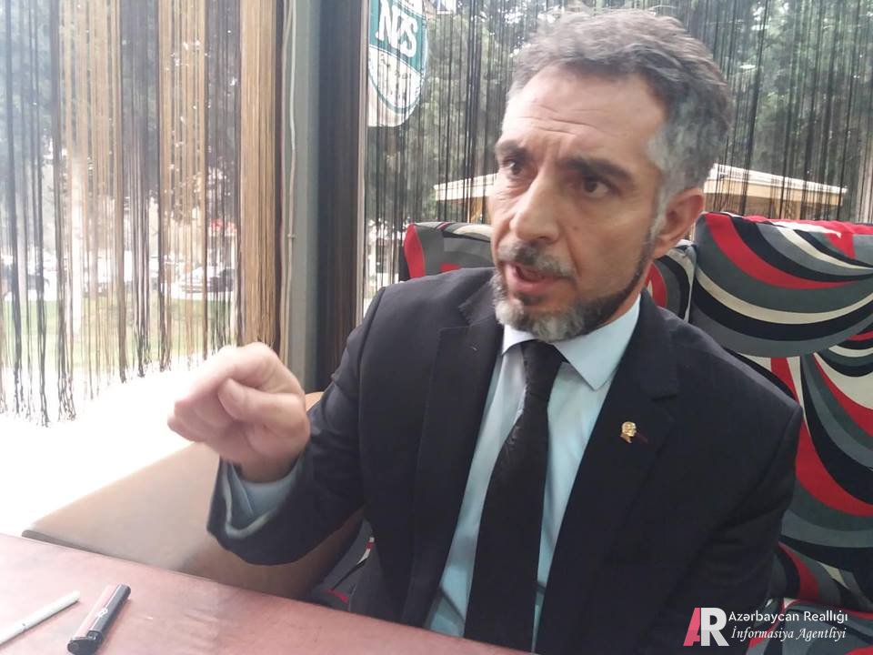 "Bəyaz"ın sədri, Elçibəyin qardaşı oğlu Hürrü Əliyev: Əbülfəz Elçibəy bu sistemə dirəniş göstərdi, Azərbaycana müstəqillik qazandırdı.