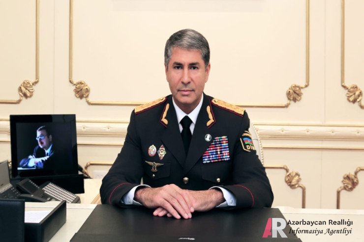 Vilayət Eyvazov polis rəisini işdən çıxardı - ƏMR