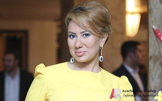 Təranə Səmədova məhkəmə zalında həbs olundu -  iki qadını fahişəliyə cəlb etməkdə ittiham olunub