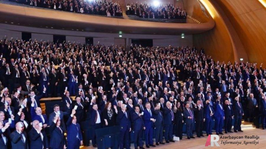 SİYASİ HAKİMİYYƏTDƏN QOPMUŞ YAP... – Mühüm dövlət postlarına irəli çəkilən gənclərin əksəriyyəti niyə partiyasızdır?