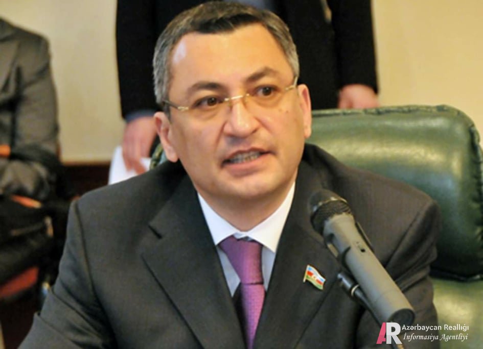 Rövşən Rzayev də təsərrüfata girişib... - Günəbaxan əkir...