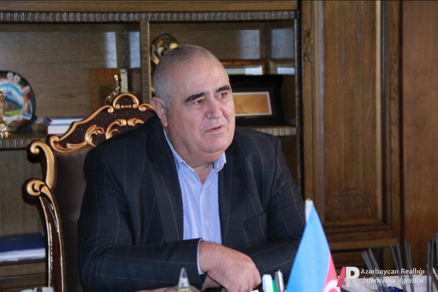 Ölkənin ən tanınmış iş adamı “Şərurlu İsfəndiyar” özü haqda: “Savadsız adamam...”