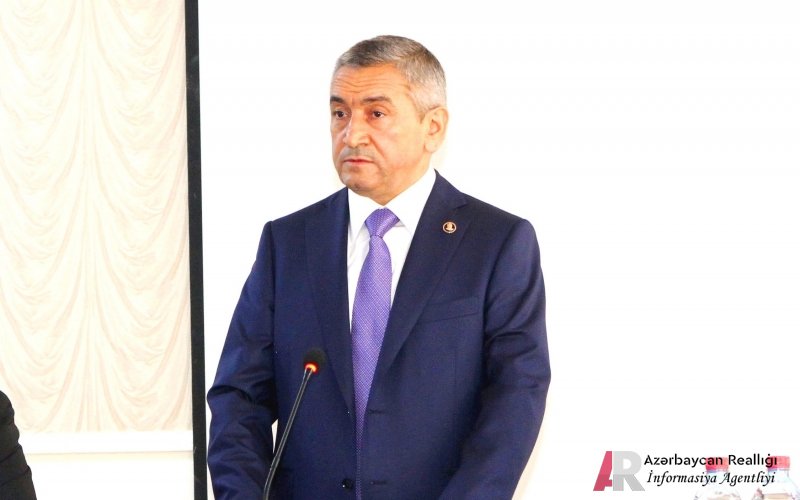 Adil Vəliyev Sabunçuda “rüzigar əsdirir” - Biznesmen, yoxsa icra başçısı?