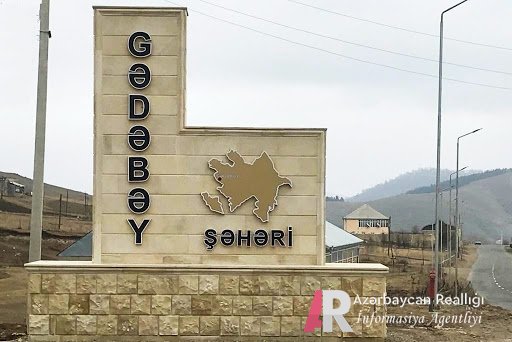 Gədəbəydə bələdiyyə sədri QOÇULUQ EDİR - VİDEO