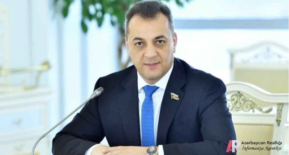 Akademikin mandatını əlindən alan karateçi deputat özünü bir daha belə ifşa etdi