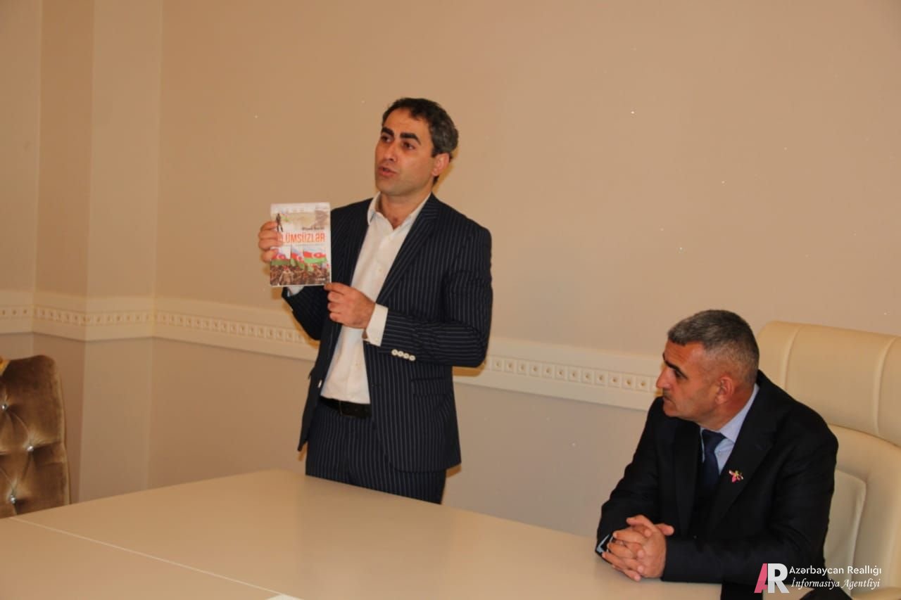 “Ölümsüzlər" kitabı səkkiz rayonda təqdim edildi - FOTOLAR