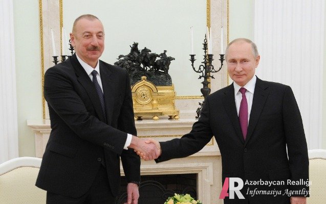 Putin İlham Əliyevi təbrik etdi