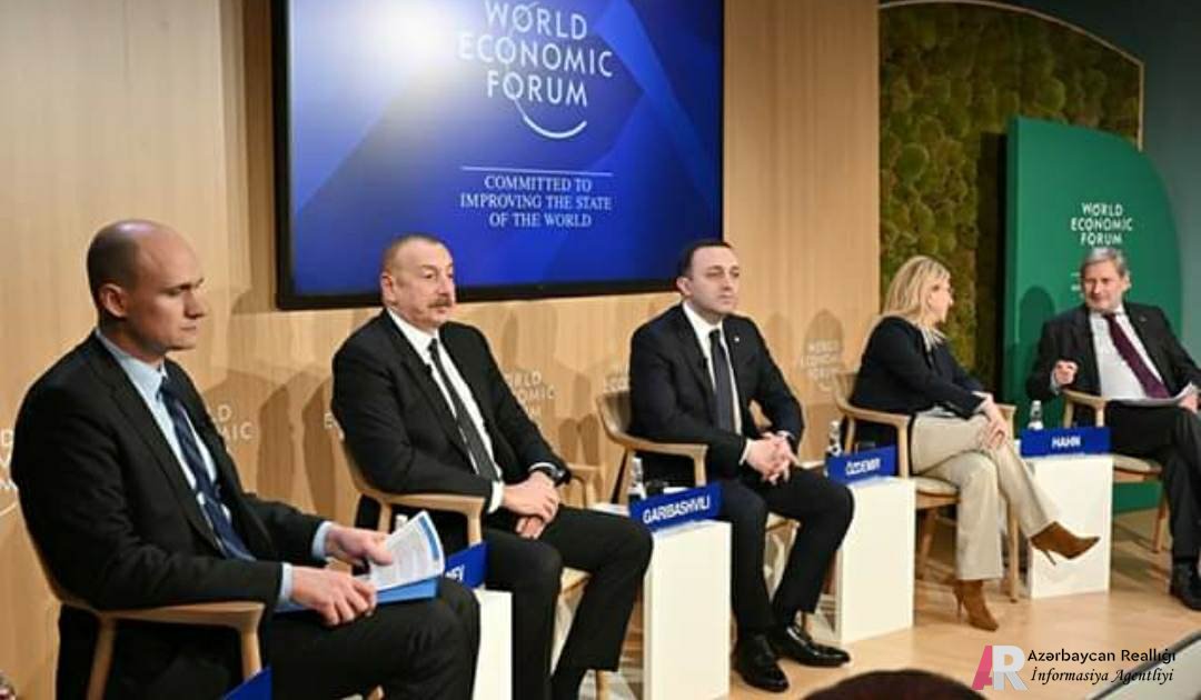 Prezident Davosda panel iclasında iştirak etdi - VİDEO