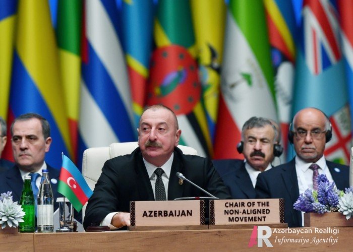 İlham Əliyev Bakıda Zirvə görüşündə iştirak etdi